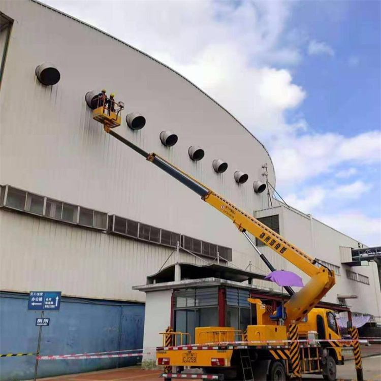 涉县高空作业车出租服务：专业广告牌安装解决方案